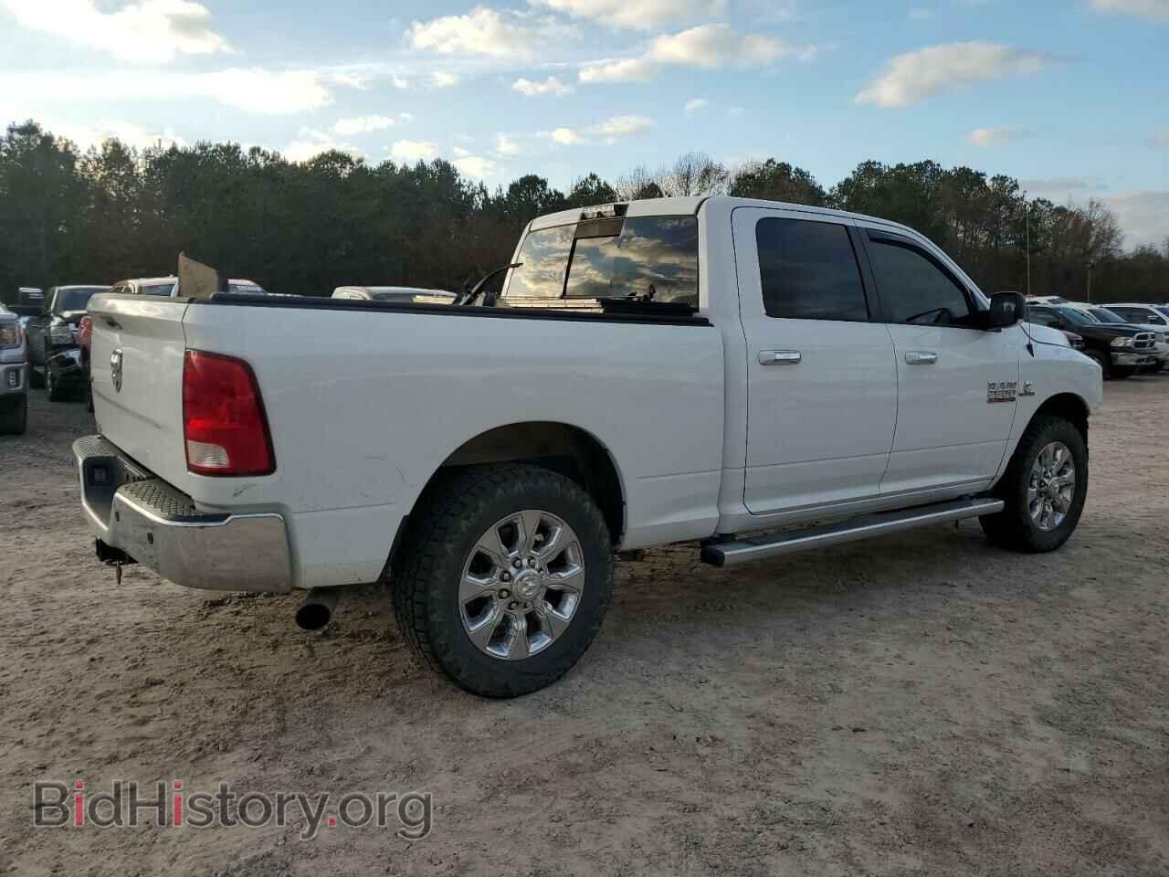 2016 RAM All Models - VIN: 3C6UR4DL7GG185762 - Photo 3