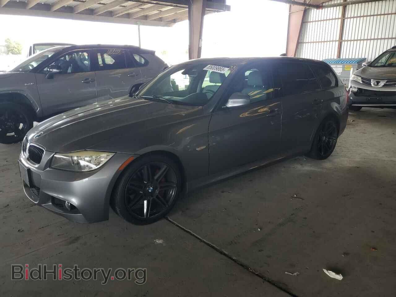 Фотография WBAUT9C56AA191288 - BMW 3 SERIES 2010