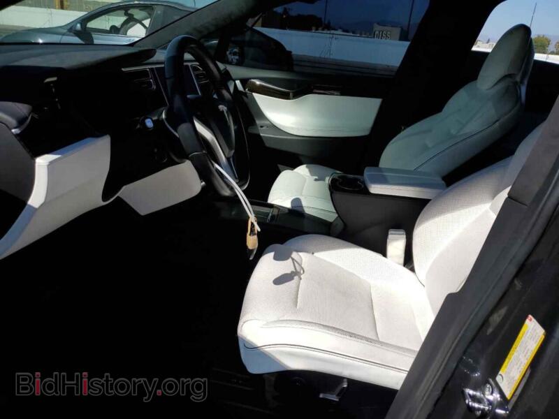 2016 Tesla MODEL X (VIN 5YJXCAE25GF002781) — photo 7 of 12