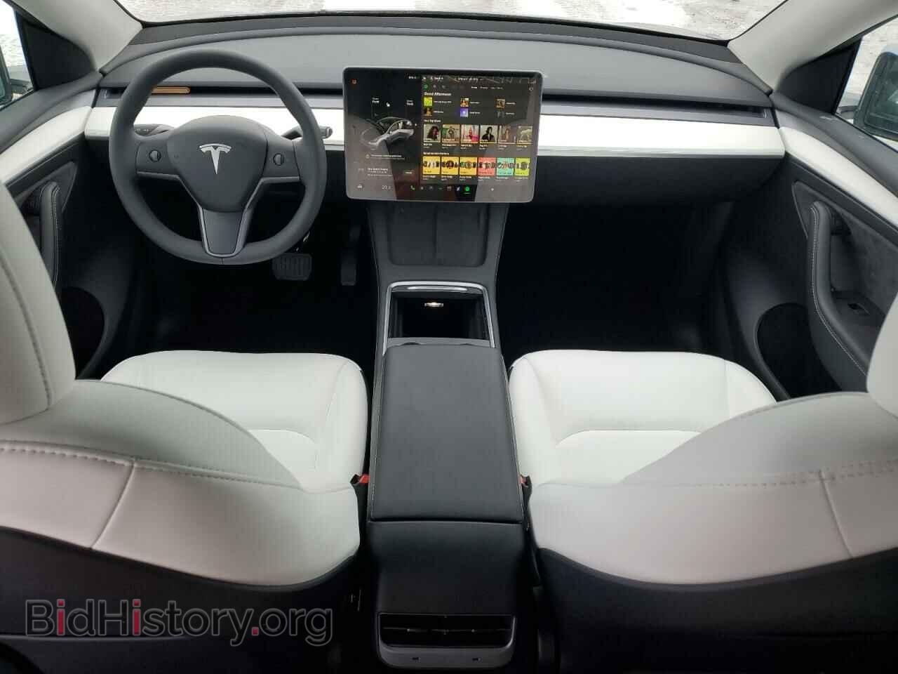 2024 TESLA MODEL Y - VIN: LRWYGDFD8RC662417 - Фото 8