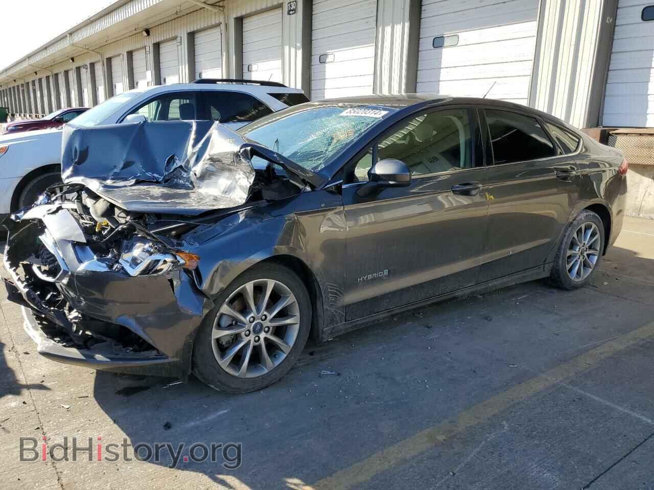Photo 3FA6P0LU2HR385180 - FORD FUSION 2017