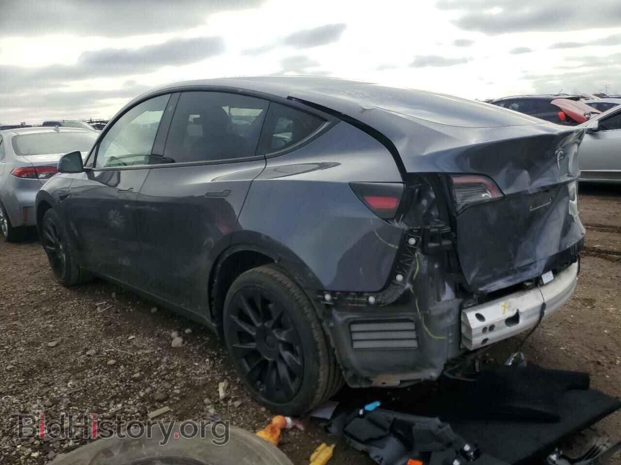 2023 TESLA MODEL Y - VIN: 7SAYGDEE3PF755006 - Фото 2