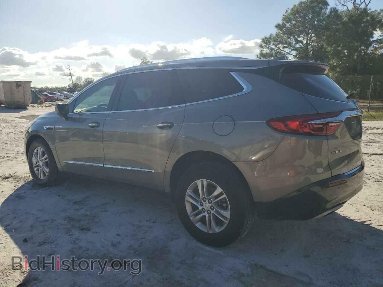 2018 BUICK ENCLAVE - VIN: 5GAERBKW1JJ142802 - Фото 2