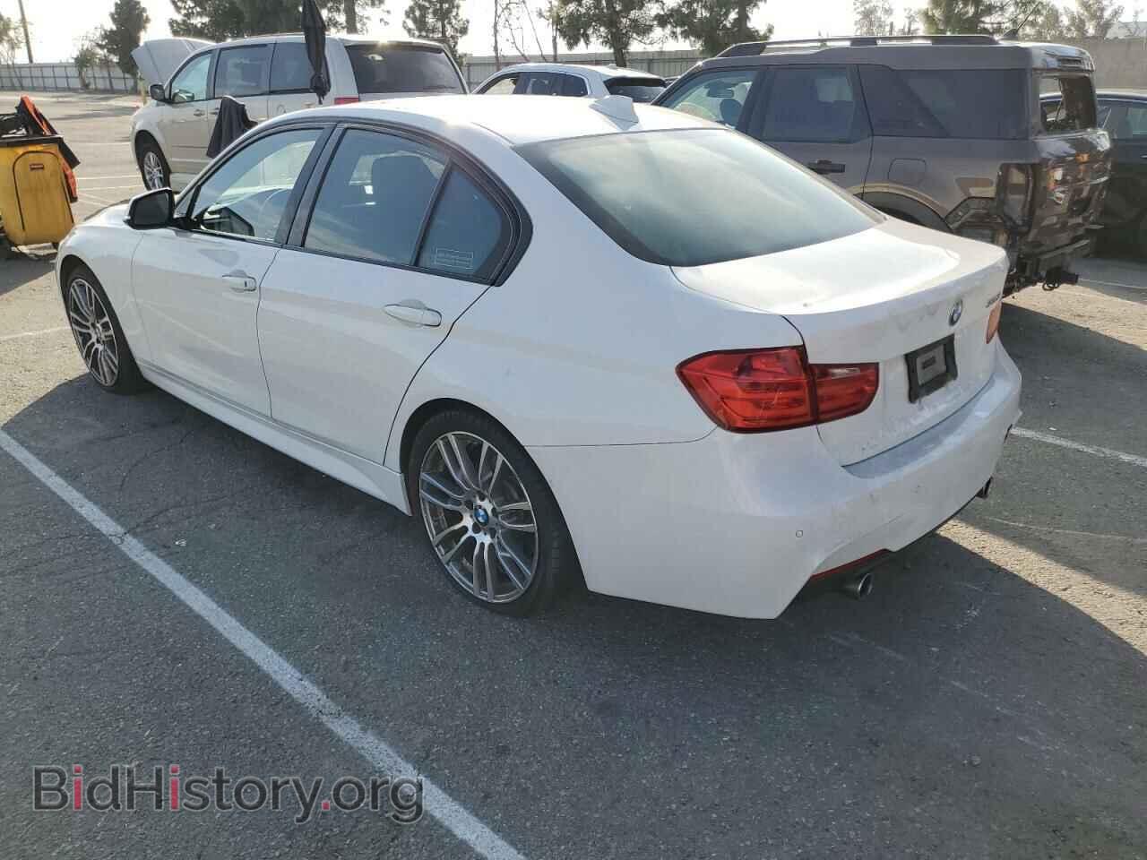 2015 BMW 3 SERIES - VIN: WBA3A9G55FNS66736 - Фото 2