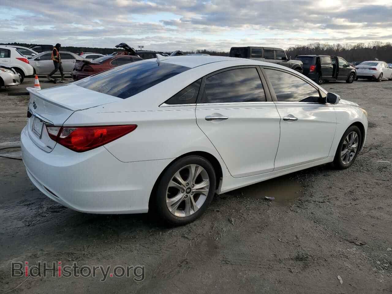 2011 HYUNDAI SONATA - VIN: 5NPEC4AC5BH117561 - Фото 3