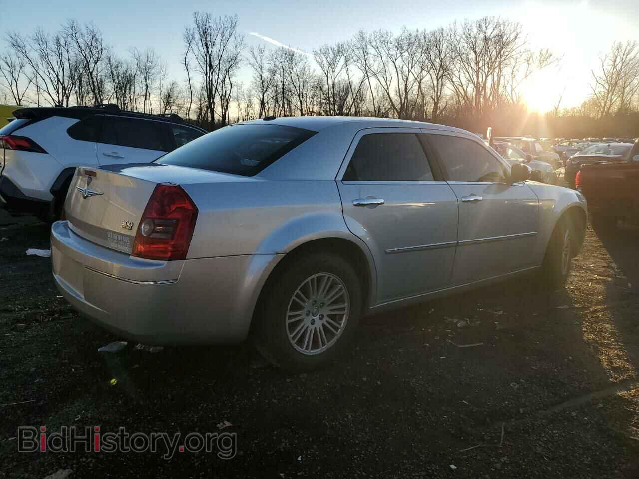 2010 CHRYSLER 300 - VIN: 2C3CA5CV0AH326462 - Фото 3