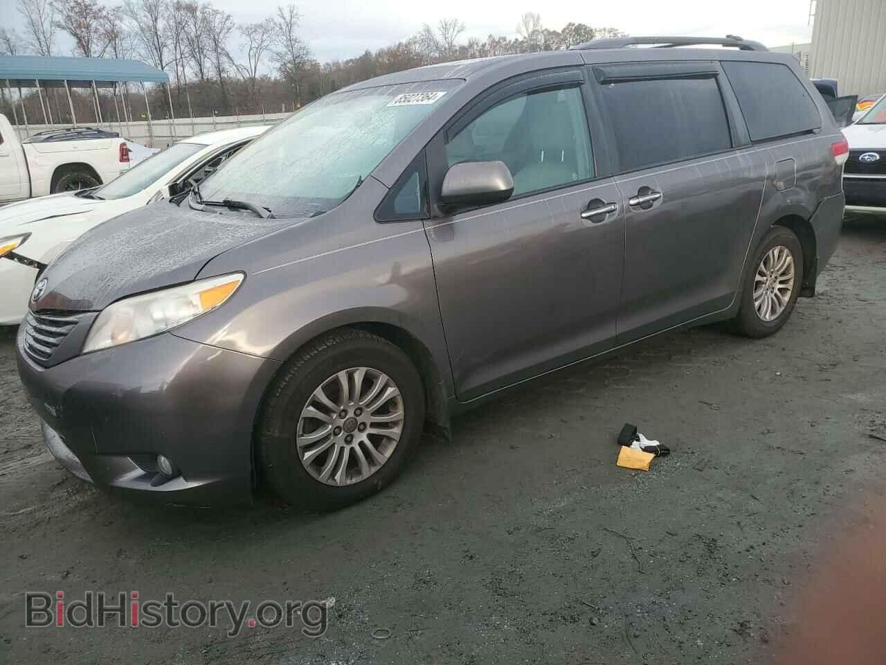 Photo 5TDYK3DC3DS366198 - TOYOTA All Models 2013