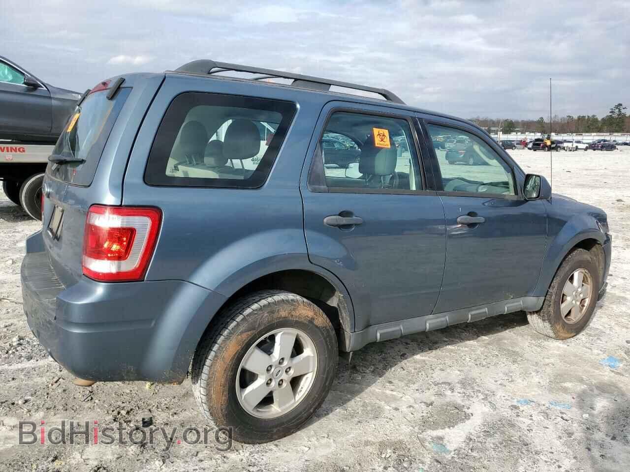 2010 FORD ESCAPE - VIN: 1FMCU0C74AKD42370 - Фото 3