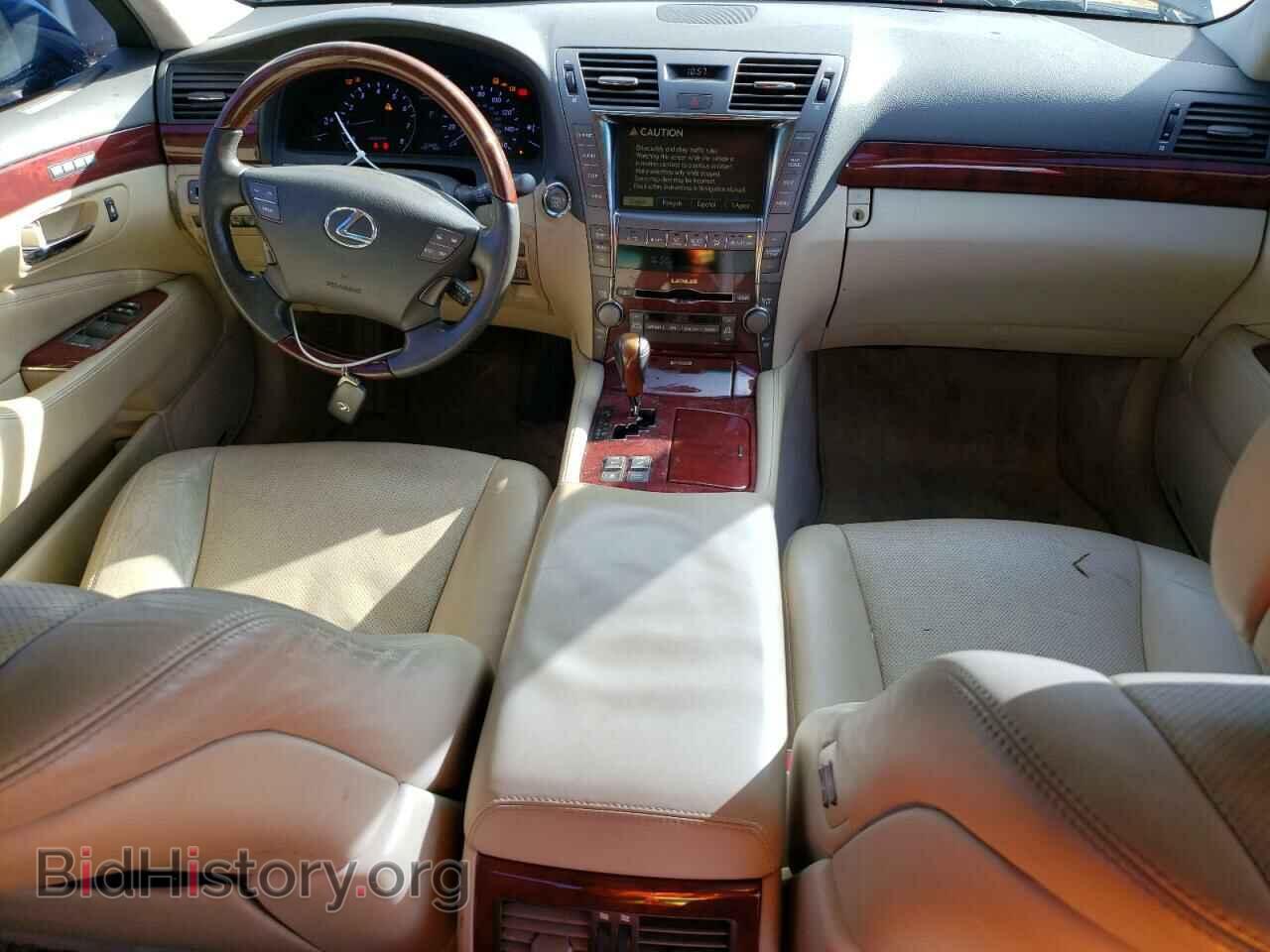 2007 LEXUS LS460 - VIN: JTHGL46FX75006165 - Photo 8