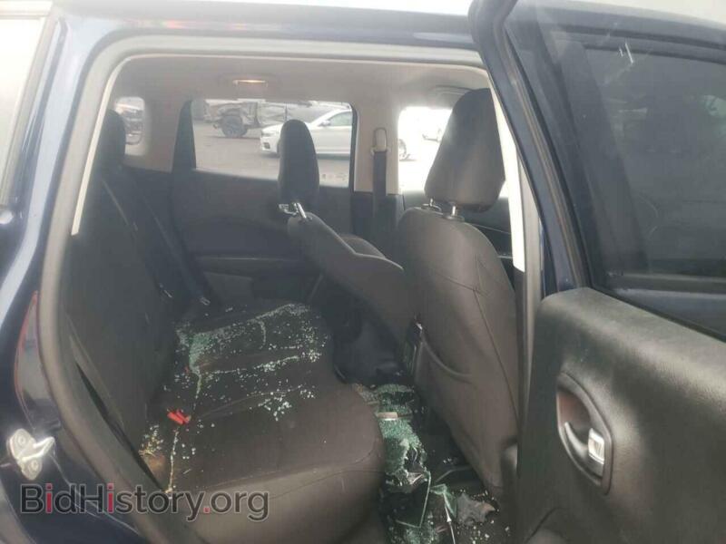 2020 Jeep COMPASS (VIN 3C4NJCAB2LT230456) — photo 10 of 13