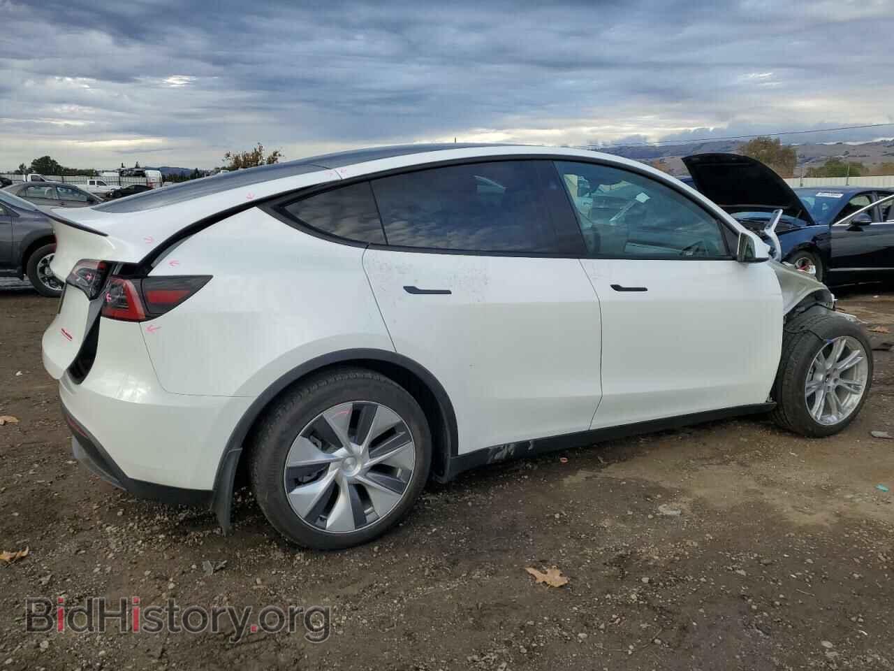2023 TESLA MODEL Y - VIN: 7SAYGDEE5PF813889 - Фото 3