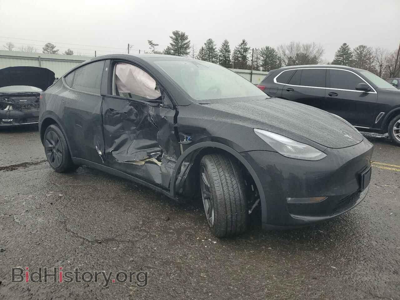 2024 TESLA MODEL Y - VIN: 7SAYGDEE3RF170509 - Photo 4