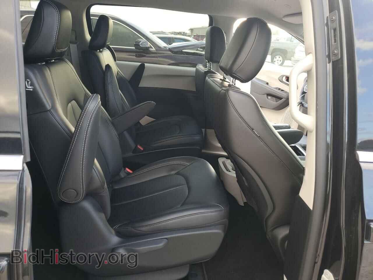 2023 CHRYSLER PACIFICA - VIN: 2C4RC1L77PR584166 - Фото 11