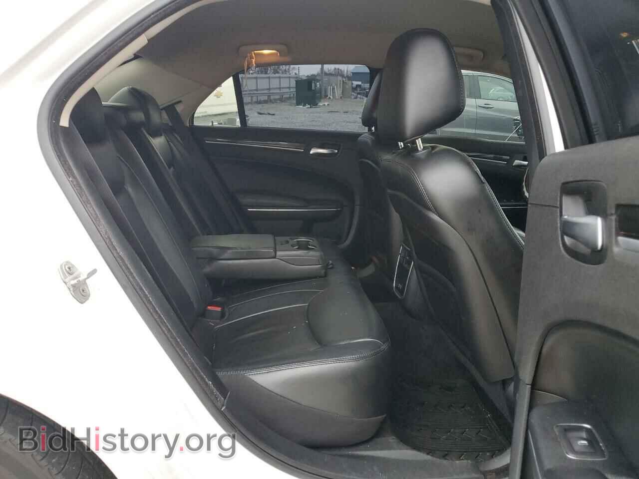 2017 CHRYSLER 300 - VIN: 2C3CCAAG7HH647349 - Фото 10