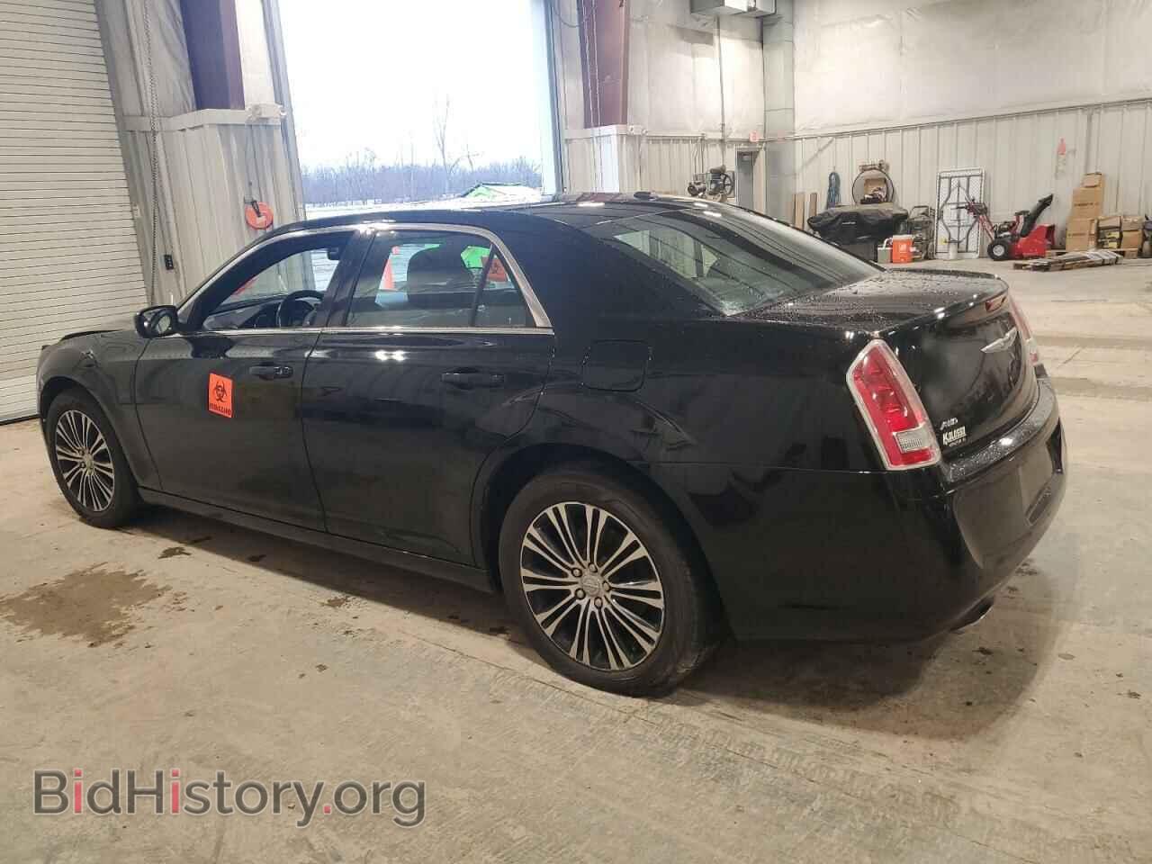 2013 CHRYSLER 300 - VIN: 2C3CCAGT5DH635506 - Фото 2
