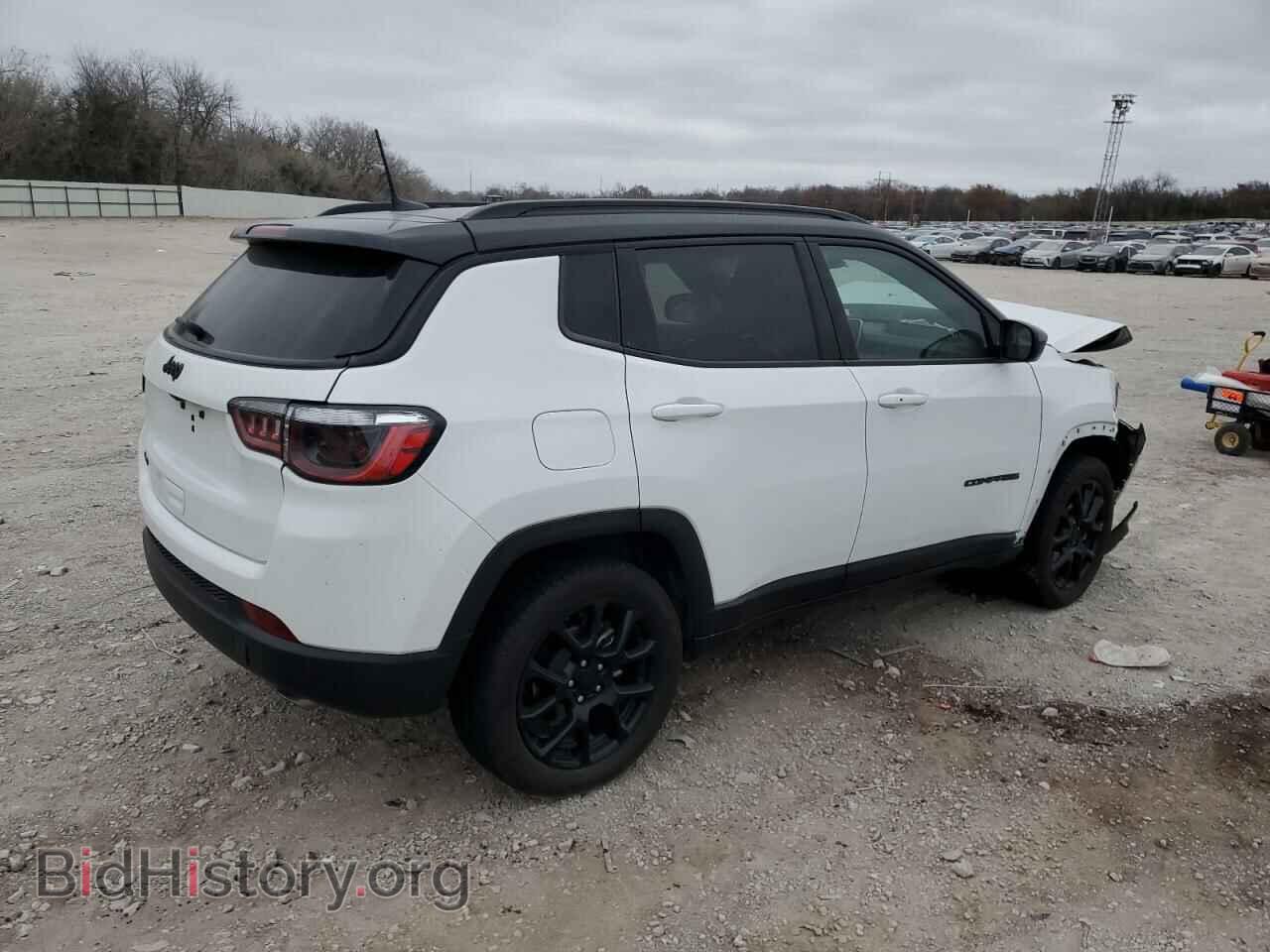 2022 JEEP COMPASS - VIN: 3C4NJDBB4NT166217 - Фото 3