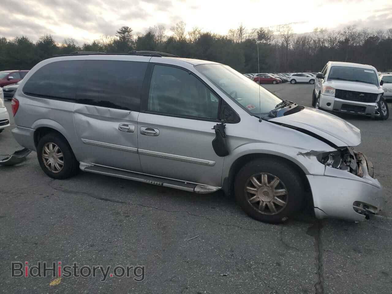 2005 CHRYSLER MINIVAN - VIN: 2C4GP54L75R180568 - Фото 4