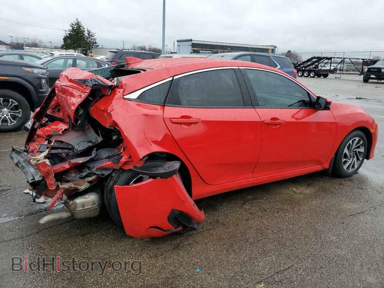 2018 HONDA CIVIC - VIN: 2HGFC2F74JH594219 - Фото 3