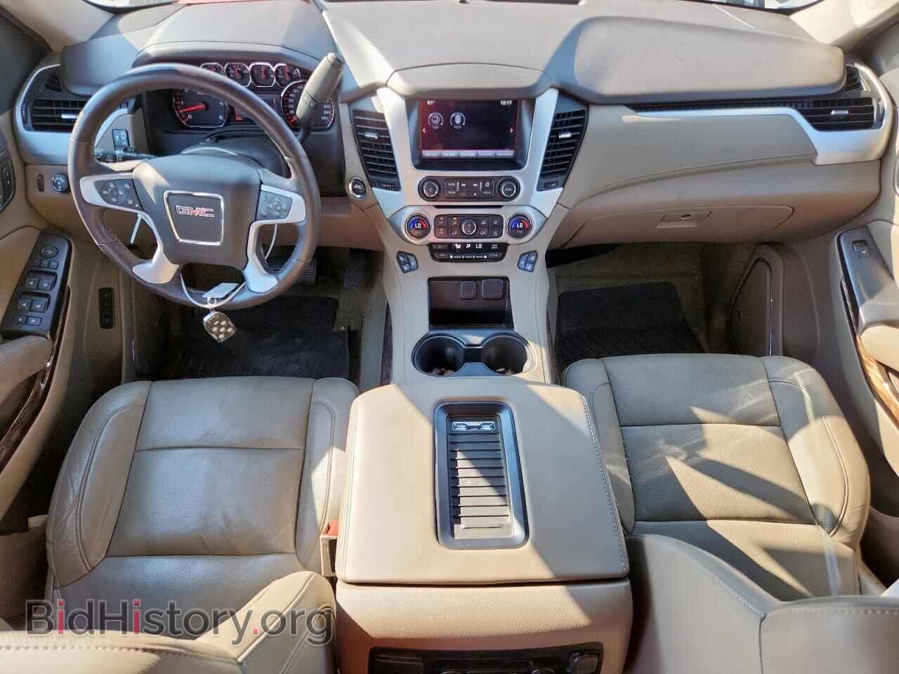 2016 GMC YUKON - VIN: 1GKS1BKC2GR221621 - Photo 8