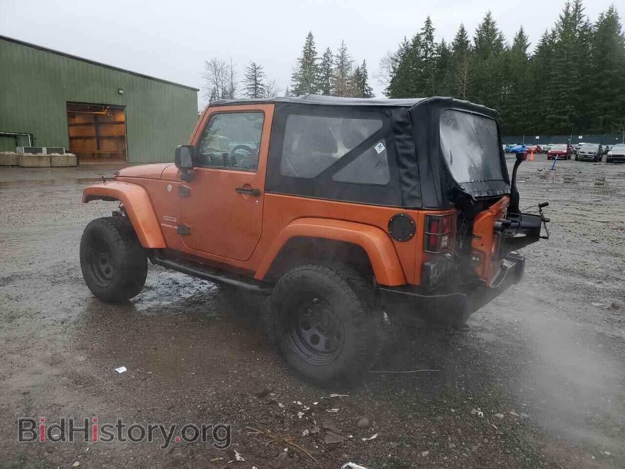 2011 JEEP WRANGLER - VIN: 1J4AA2D16BL502622 - Фото 2