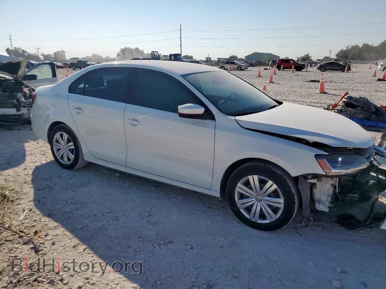 2017 VOLKSWAGEN JETTA - VIN: 3VW2B7AJ3HM380055 - Фото 4