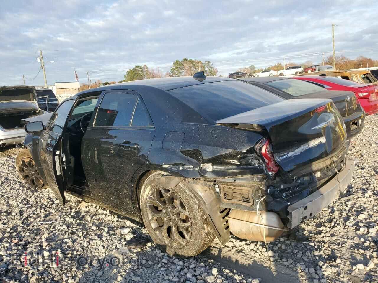 2020 CHRYSLER 300 - VIN: 2C3CCAGG7LH164590 - Фото 2