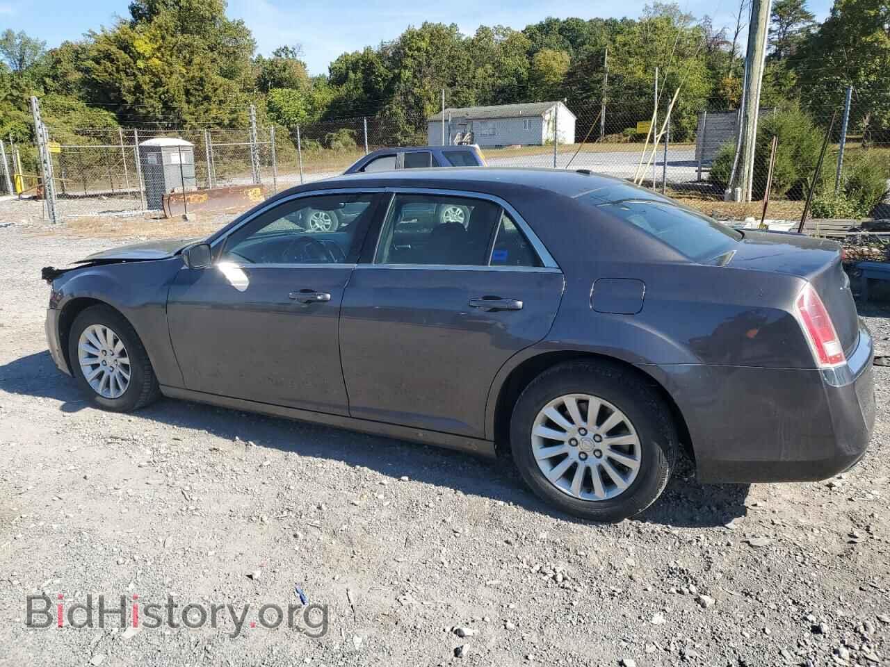 2013 CHRYSLER 300 - VIN: 2C3CCAAG8DH558741 - Фото 2