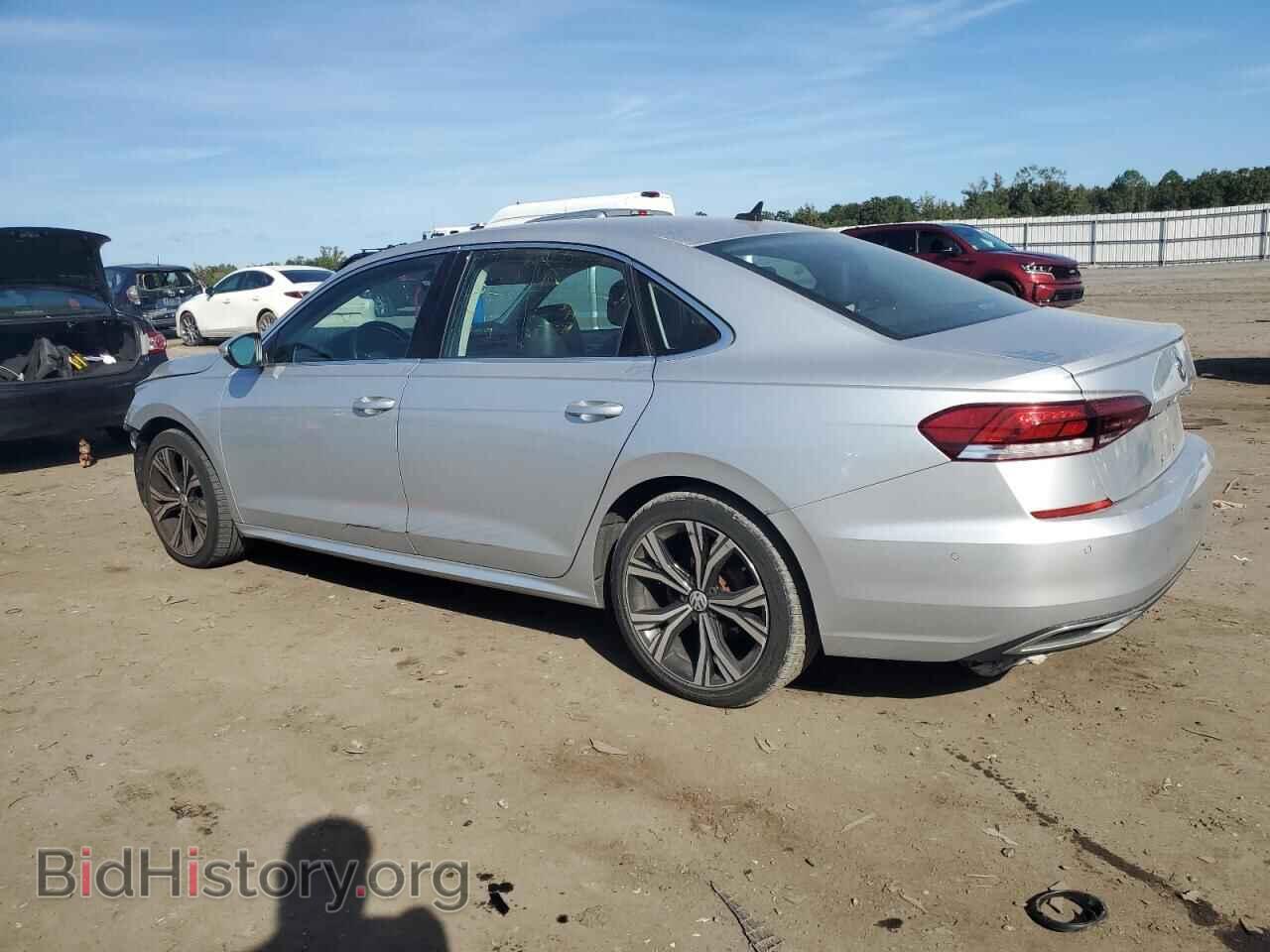 2020 VOLKSWAGEN PASSAT - VIN: 1VWCA7A38LC006074 - Фото 2
