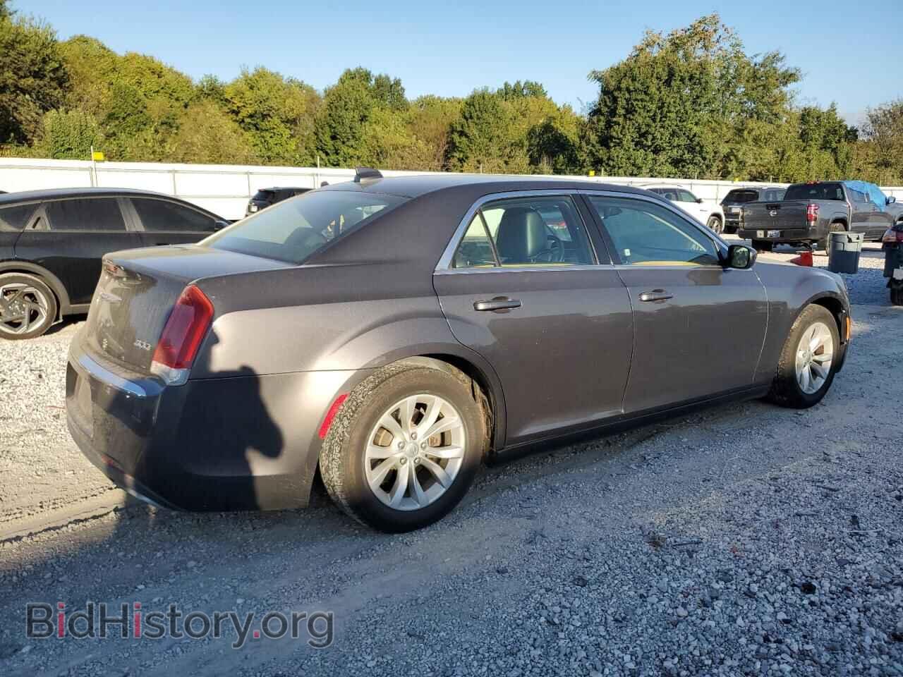 2016 CHRYSLER 300 - VIN: 2C3CCAAG6GH106372 - Фото 3