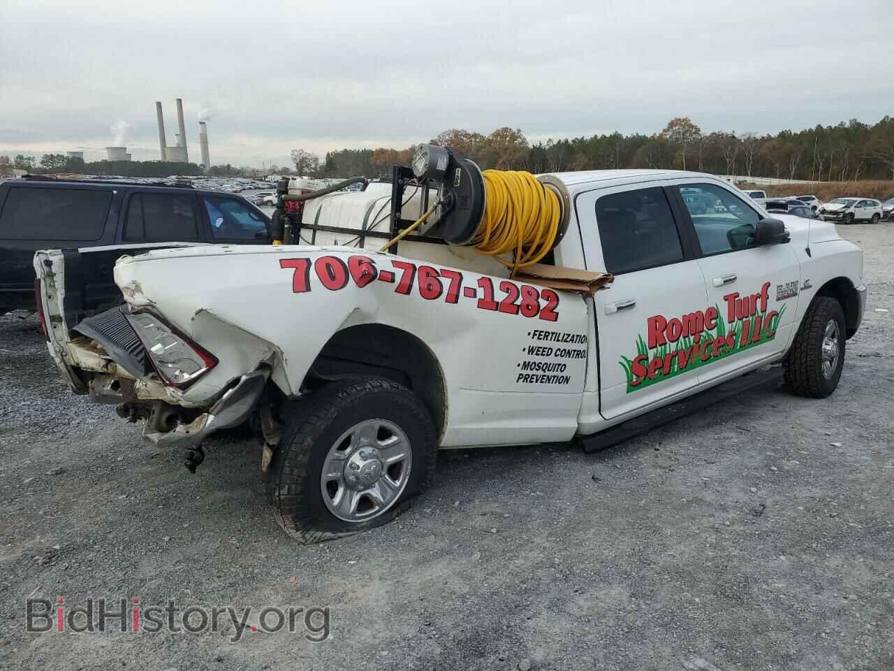 2017 RAM All Models - VIN: 3C6UR5JL7HG620274 - Photo 3