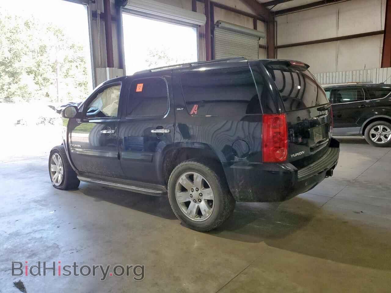 2008 GMC YUKON - VIN: 1GKFC13088R253422 - Фото 2
