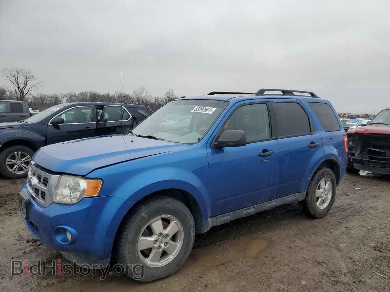Фотография 1FMCU0D78BKA21691 - FORD ESCAPE 2011