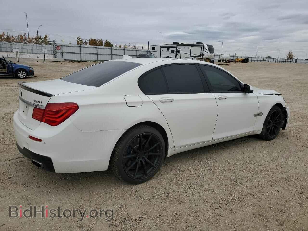 2012 BMW 7 SERIES - VIN: WBAKC6C55CC397103 - Фото 3