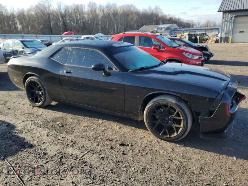 2010 Dodge CHALLENGER (VIN 2B3CJ4DV9AH139582) — photo 4 of 12