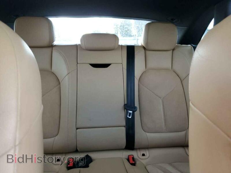 2017 Porsche MACAN (VIN WP1AA2A53HLB07818) — photo 10 of 12