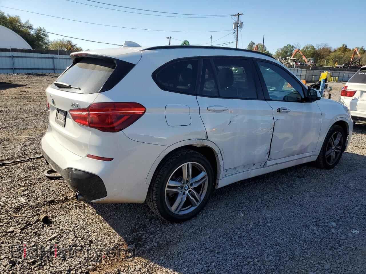 2017 BMW X1 - VIN: WBXHT3C37H5F77274 - Фото 3