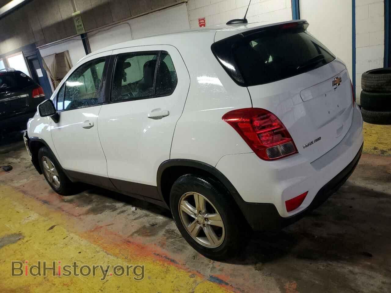2017 CHEVROLET TRAX - VIN: 3GNCJNSB6HL287582 - Фото 2