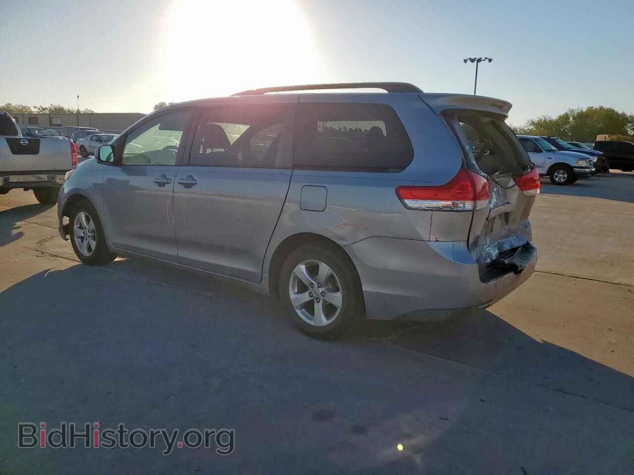 2012 TOYOTA All Models - VIN: 5TDKK3DC2CS270793 - Фото 2