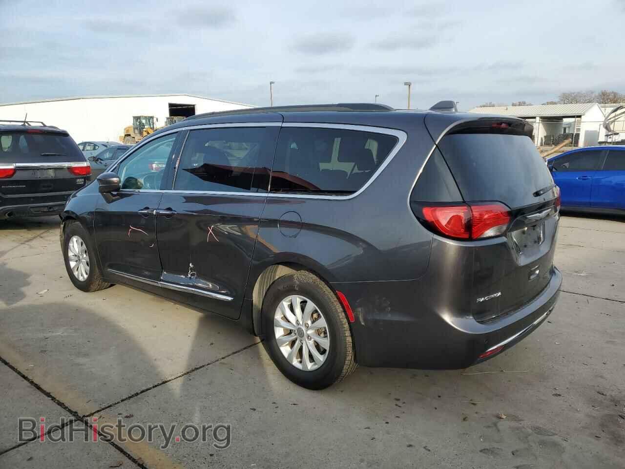 2017 CHRYSLER PACIFICA - VIN: 2C4RC1BG5HR516838 - Photo 2