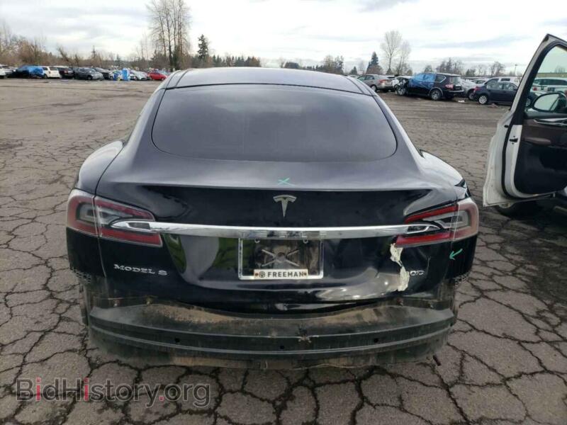 2016 Tesla MODEL S (VIN 5YJSA1E28GF155980) — фото 6 из 12