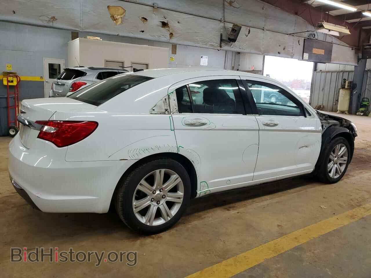 2013 CHRYSLER 200 - VIN: 1C3CCBAB9DN761882 - Фото 3