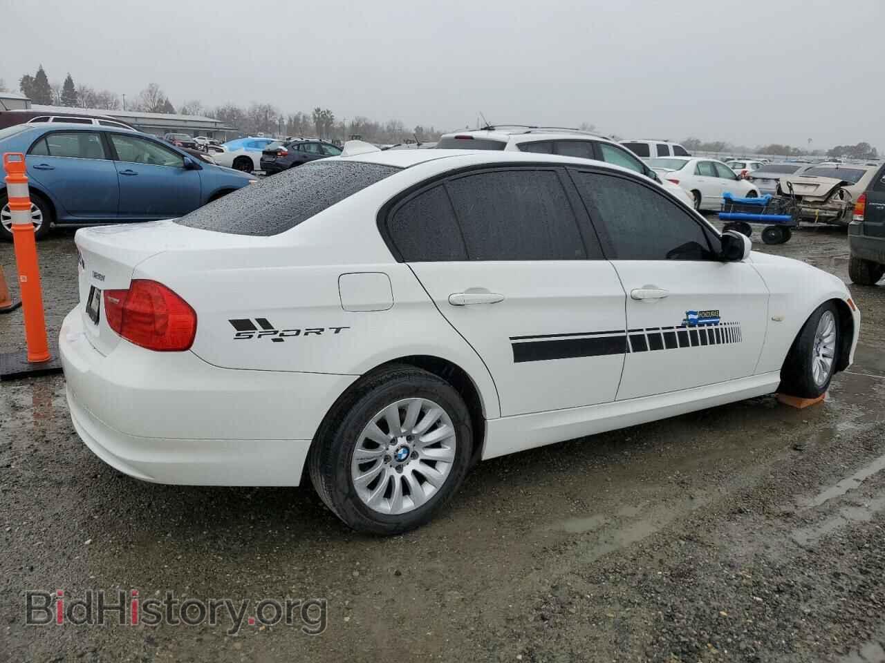2009 BMW 3 SERIES - VIN: WBAPH53579A438546 - Фото 3