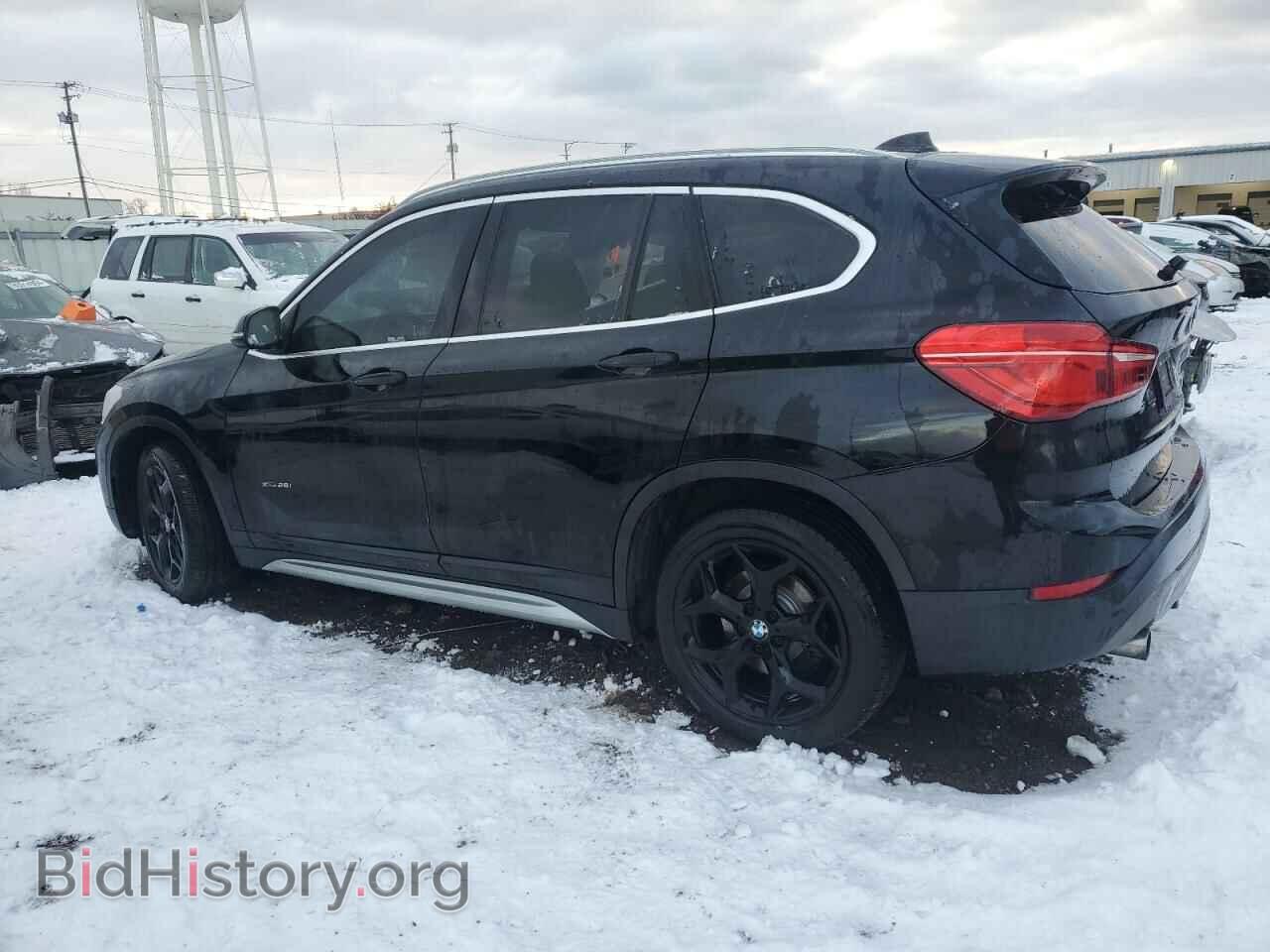 2017 BMW X1 - VIN: WBXHT3C3XH5F85353 - Фото 2