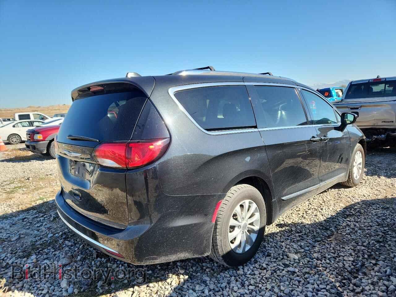 2019 CHRYSLER PACIFICA - VIN: 2C4RC1BG9KR617176 - Фото 3