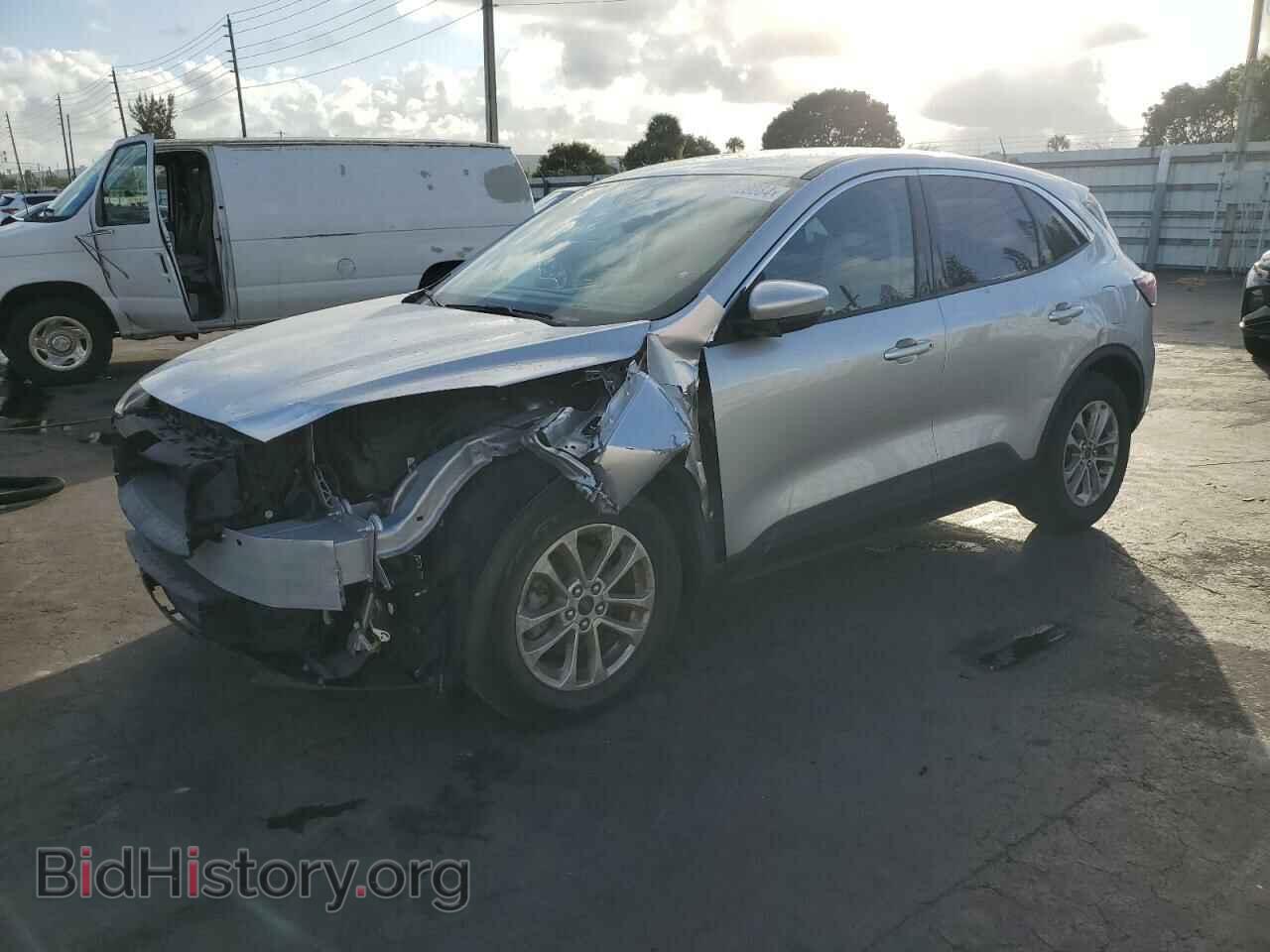 Photo 1FMCU0G67LUA23750 - FORD ESCAPE 2020