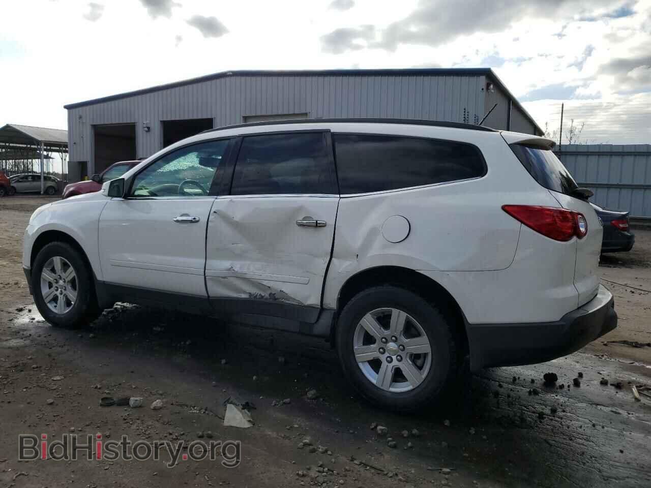 2012 CHEVROLET TRAVERSE - VIN: 1GNKRJED7CJ201593 - Фото 2