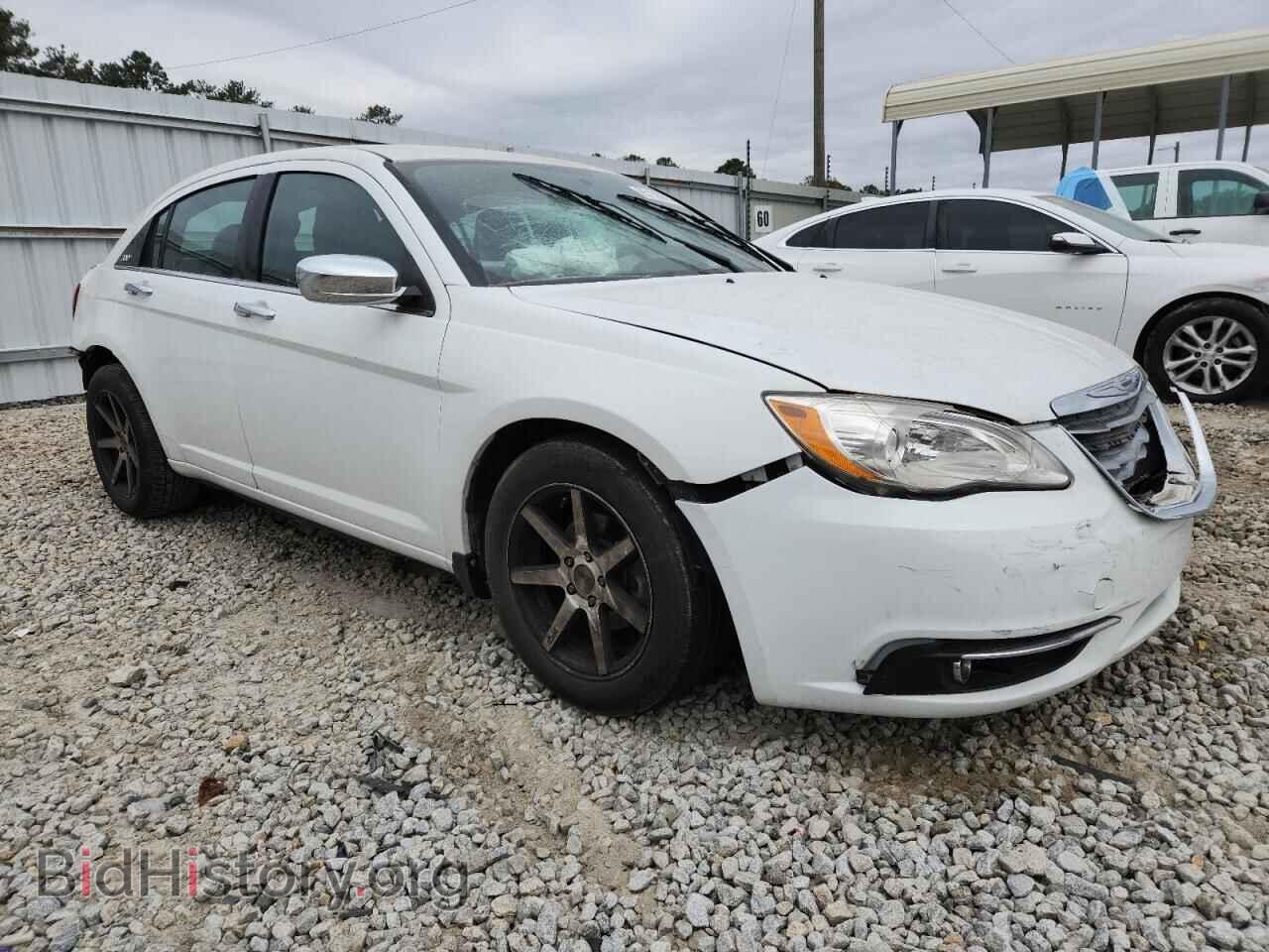 2013 CHRYSLER 200 - VIN: 1C3CCBCG6DN573202 - Фото 4