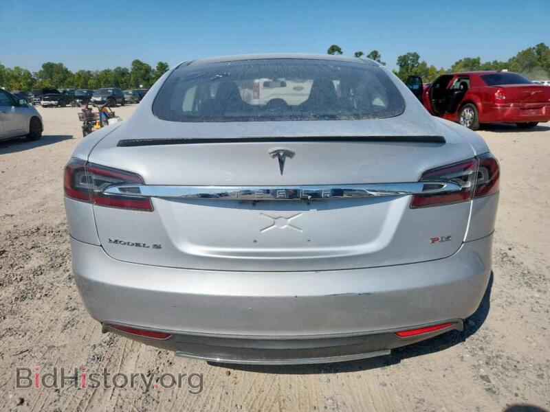 2013 Tesla MODEL S (VIN 5YJSA1DP0DFP06721) — фото 6 из 12