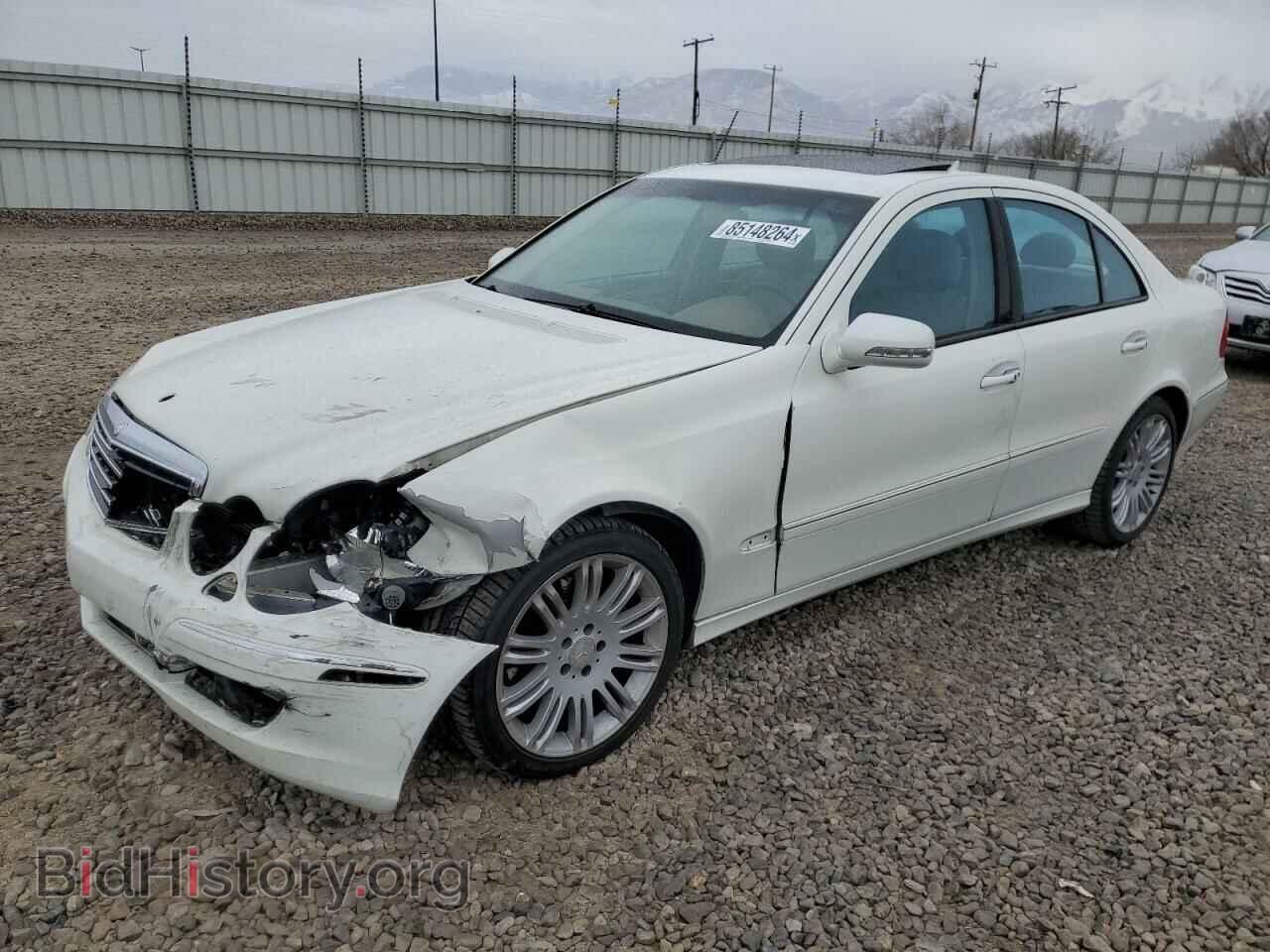 Photo WDBUF87X88B222009 - MERCEDES-BENZ E-CLASS 2008
