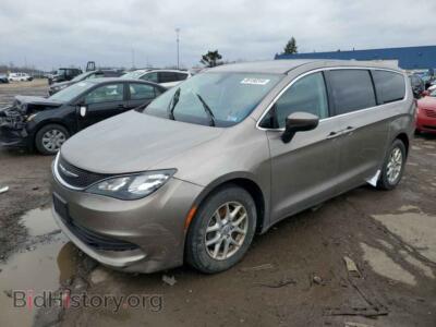 2017 Chrysler PACIFICA LX, gold — VIN 2C4RC1CG0HR657332, Copart